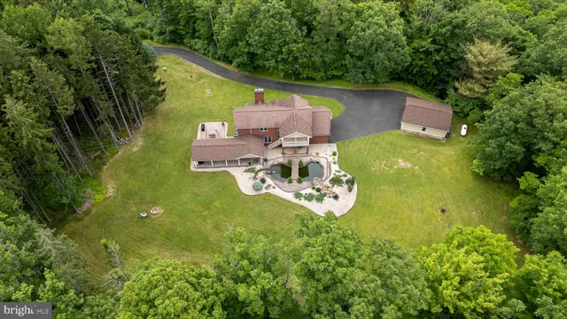 a view of a house with a big yard