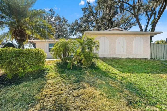 $339,500 | 815 Shangri La Drive, Seffner, FL 33584