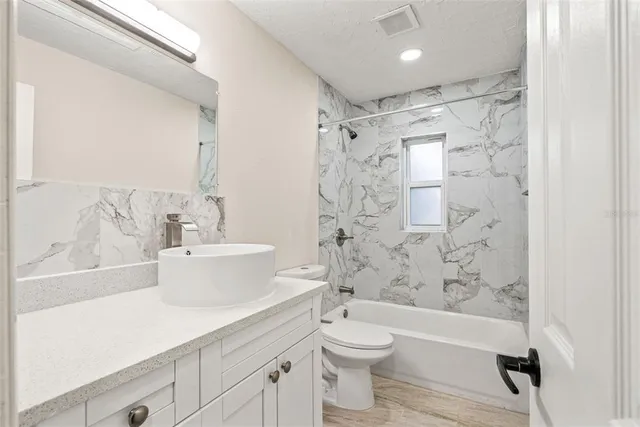 $339,500 | 815 Shangri La Drive, Seffner, FL 33584