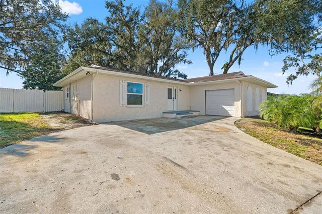 $339,500 | 815 Shangri La Drive, Seffner, FL 33584