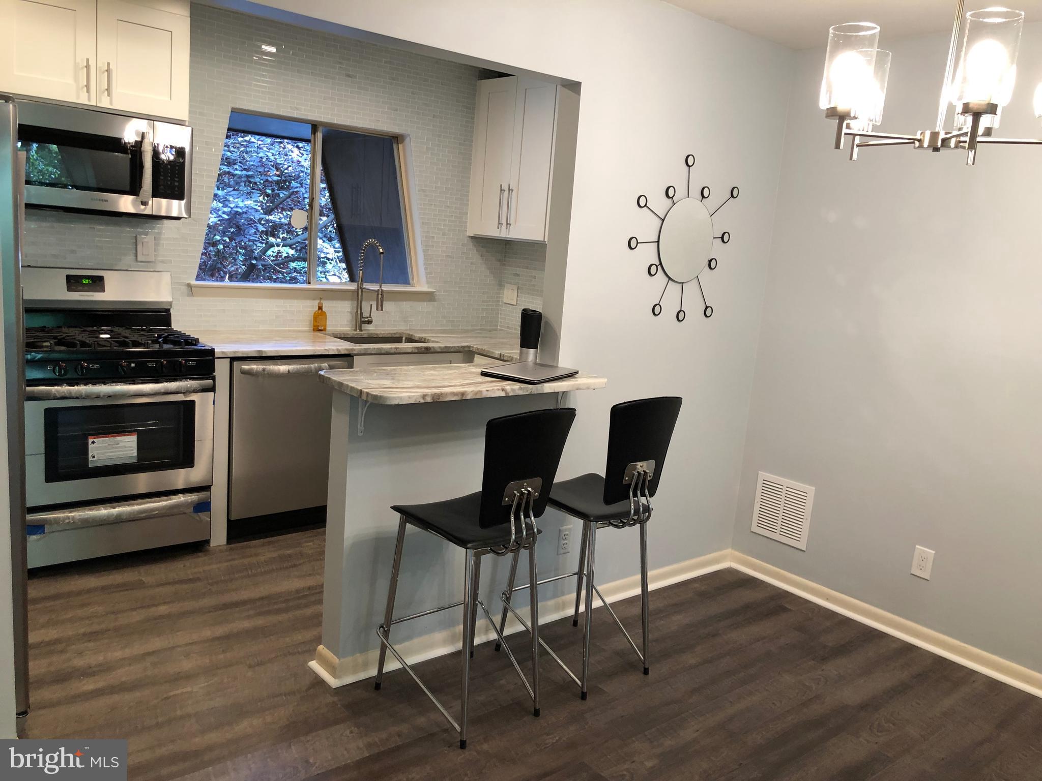 11622 Vantage Hill Road, Unit 21B Reston, VA 20190 - Photo 15 of 45 Gallery Image 15