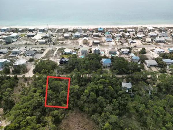 $80,000 | 681 East Pine Avenue, Eastpoint, FL 32328