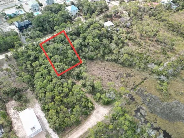 $80,000 | 681 East Pine Avenue, Eastpoint, FL 32328