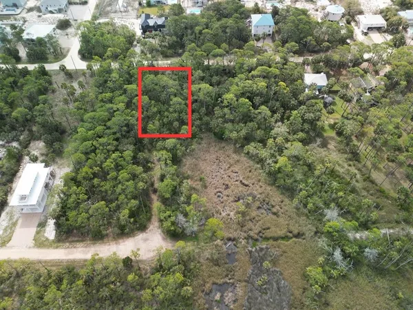 $80,000 | 681 East Pine Avenue, Eastpoint, FL 32328