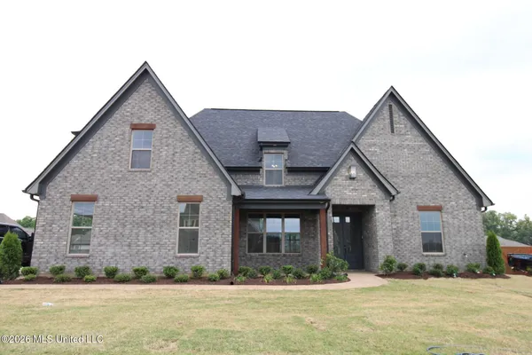$529,900 | 4232 Brooke Drive, Nesbit, MS 38651