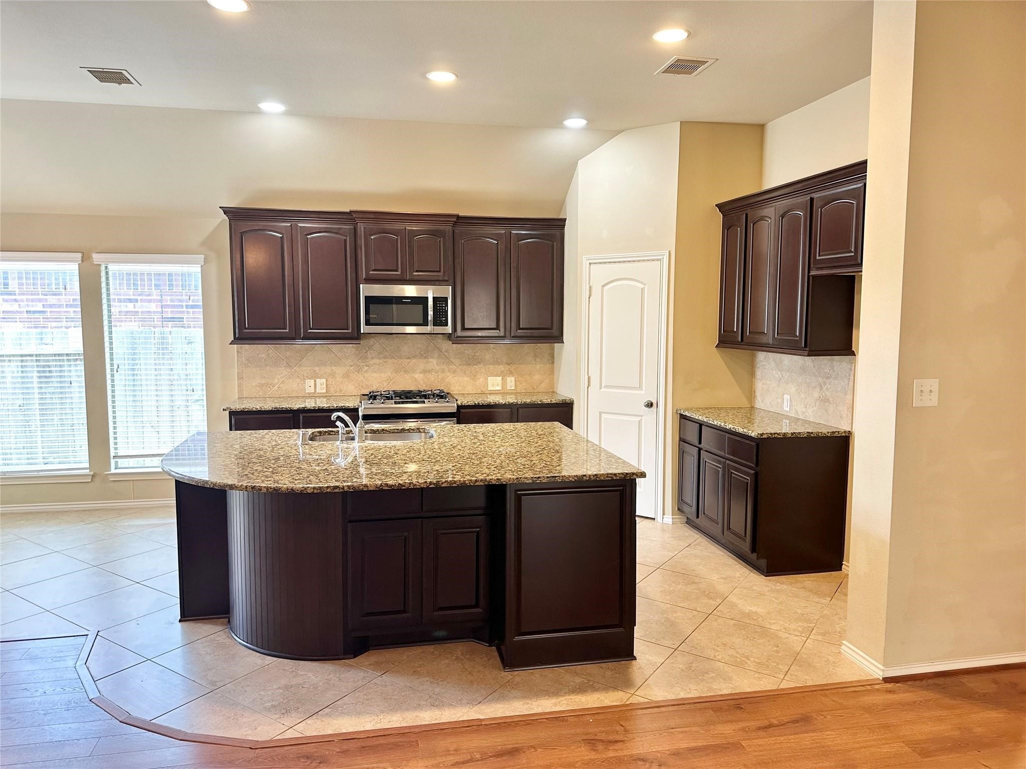 5526 Stoneridge Court Rosenberg, TX 77471 - Photo 13 of 15