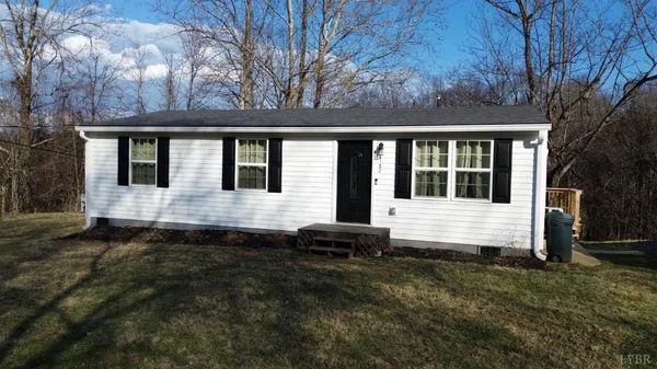 $215,000 | 182 Shelter Lane, Amherst, VA 24521