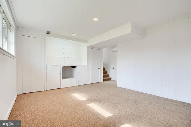 a view of empty room