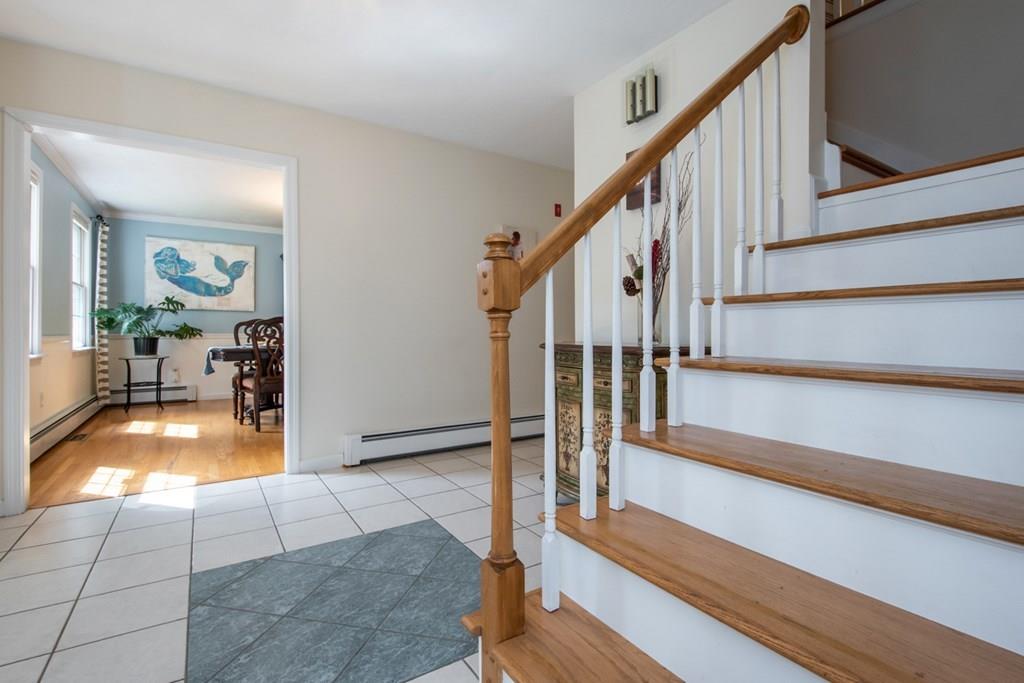 42 Woodstone Road Northborough, MA 01532 - Photo 4 of 42 Gallery Image 4