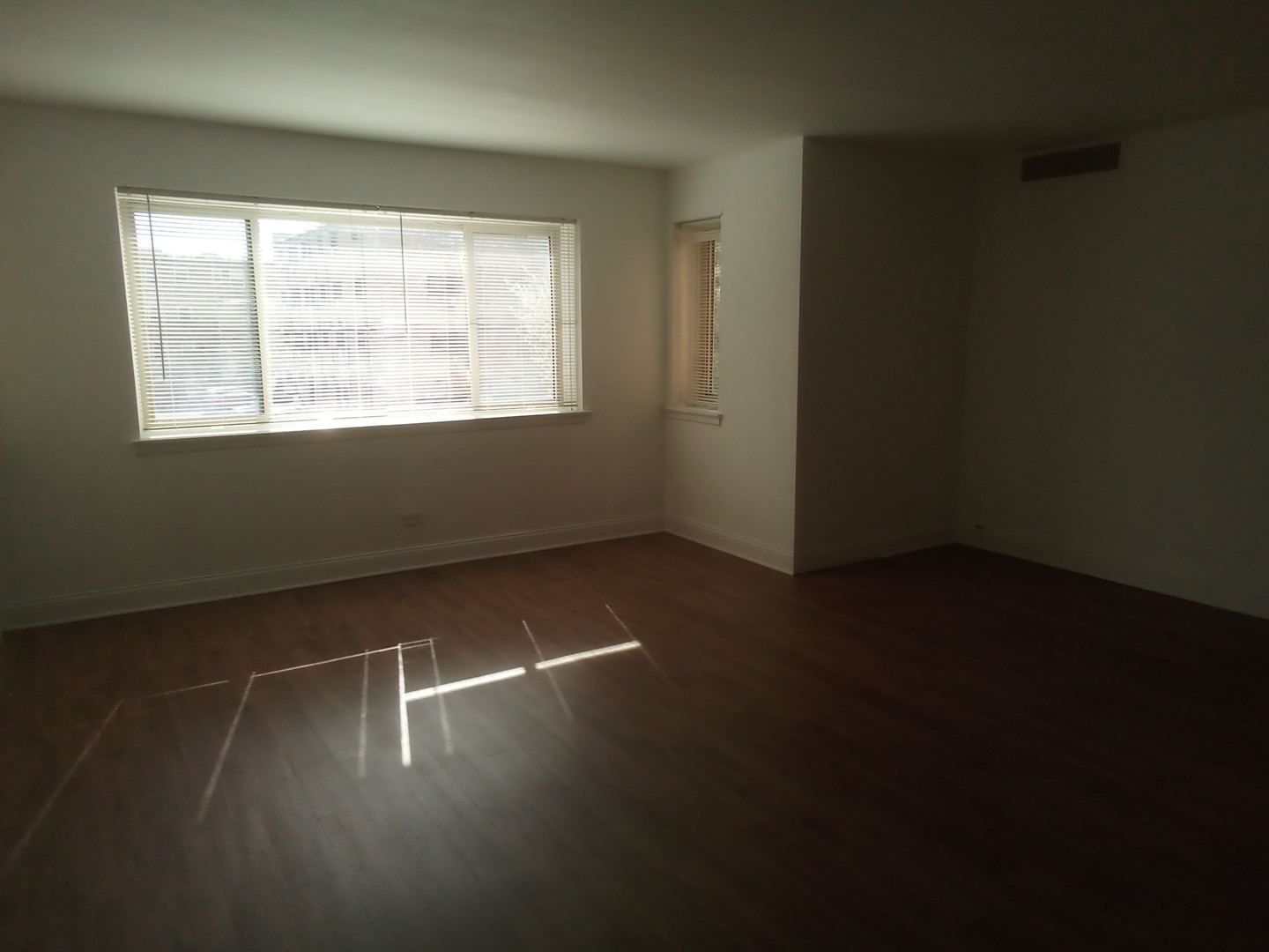 835 Ridge Avenue, Unit 206 Evanston, IL 60202 - Photo 3 of 26