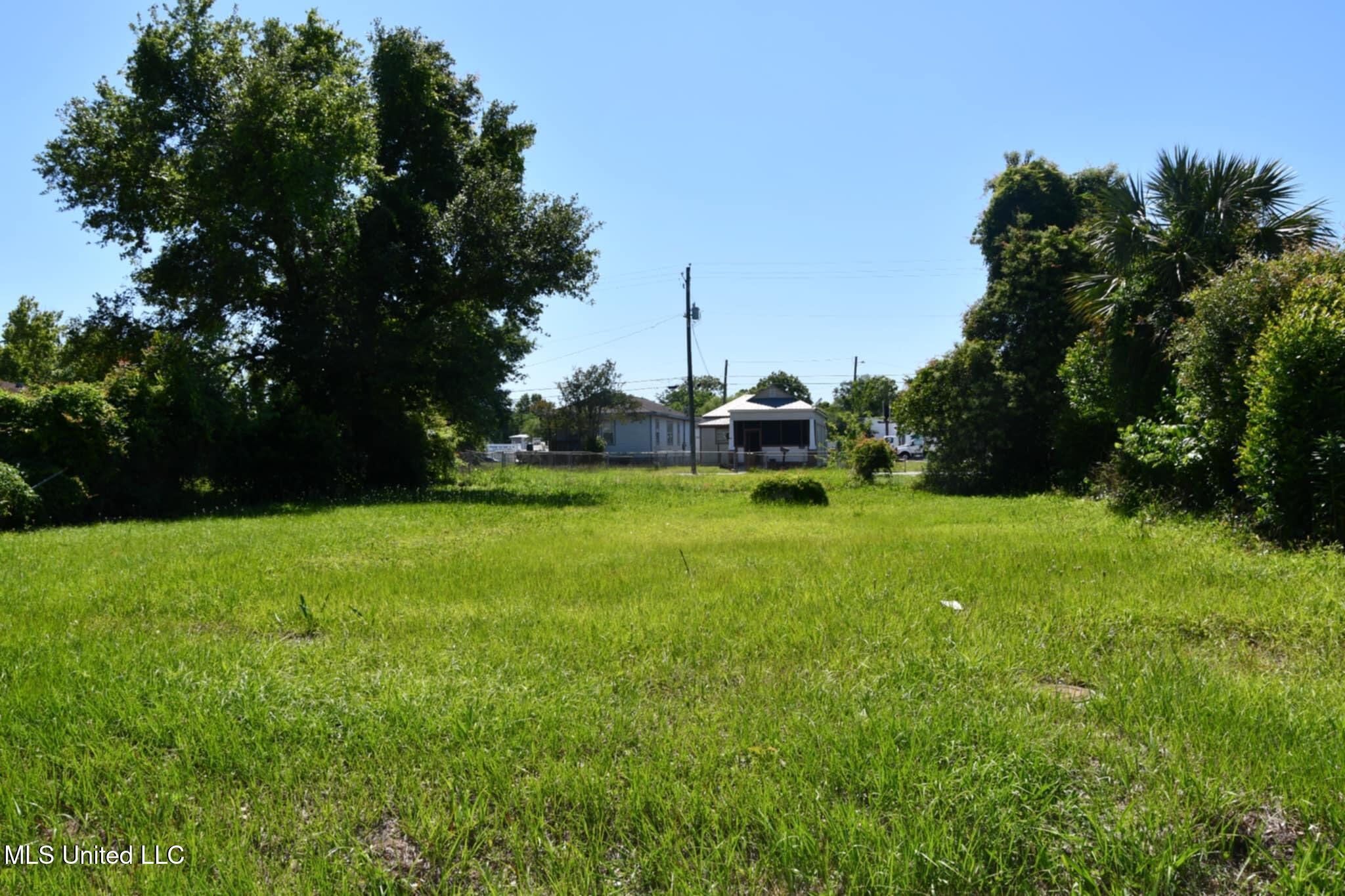 Tbd Reynoir Street Biloxi, MS 39530 - Photo 2 of 5 35dc810f-ad80-48b3-b3a1-c4cdeca0e1a4