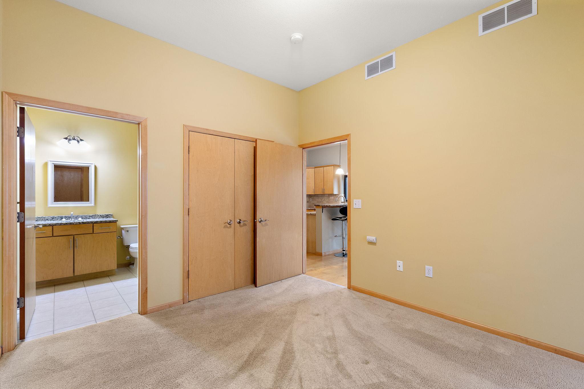 270 4th Street East, Unit 409 St. Paul, MN 55101 - Photo 14 of 21