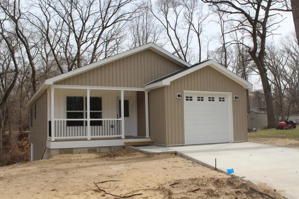 $323,500 | 254 Meeking Street, Muskegon, MI 49442