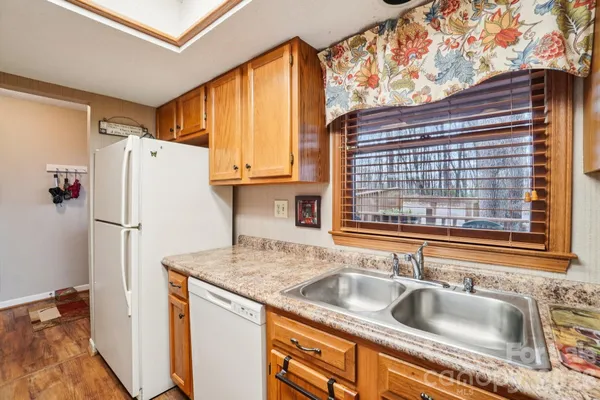 $269,000 | 409 Whitney Boulevard, Lake Lure, NC 28746