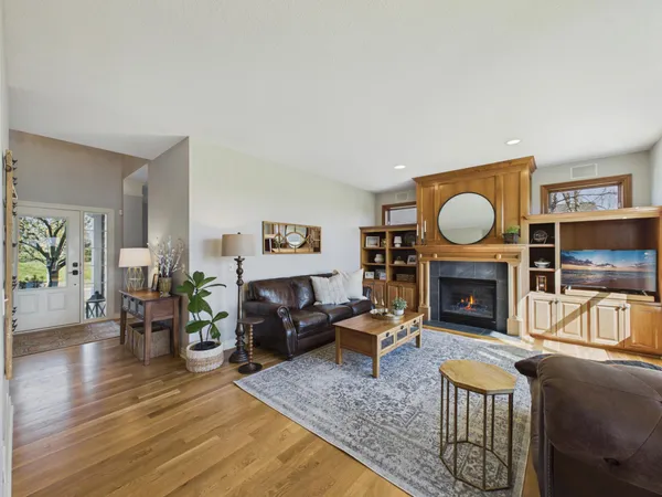 $925,000 | 4127 Kindred Way, Lake Elmo, MN 55042