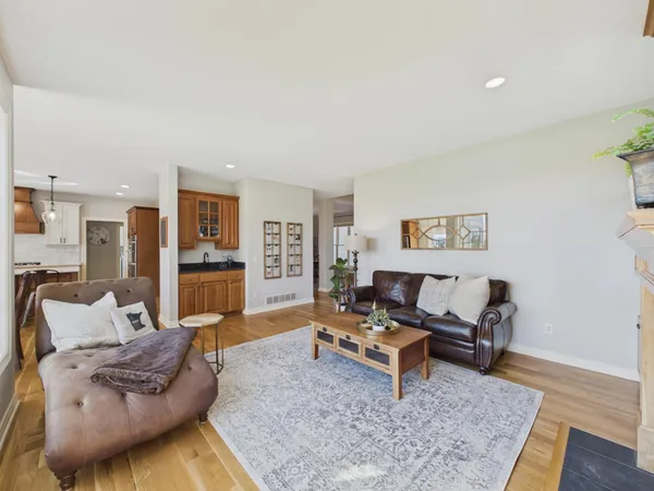 $925,000 | 4127 Kindred Way, Lake Elmo, MN 55042