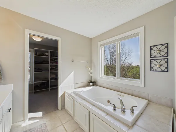 $925,000 | 4127 Kindred Way, Lake Elmo, MN 55042