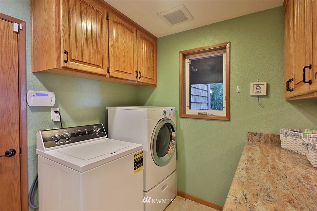 2966 Strawberry Point Road Oak Harbor, WA 98277 - Photo 37 of 39 Gallery Image 37
