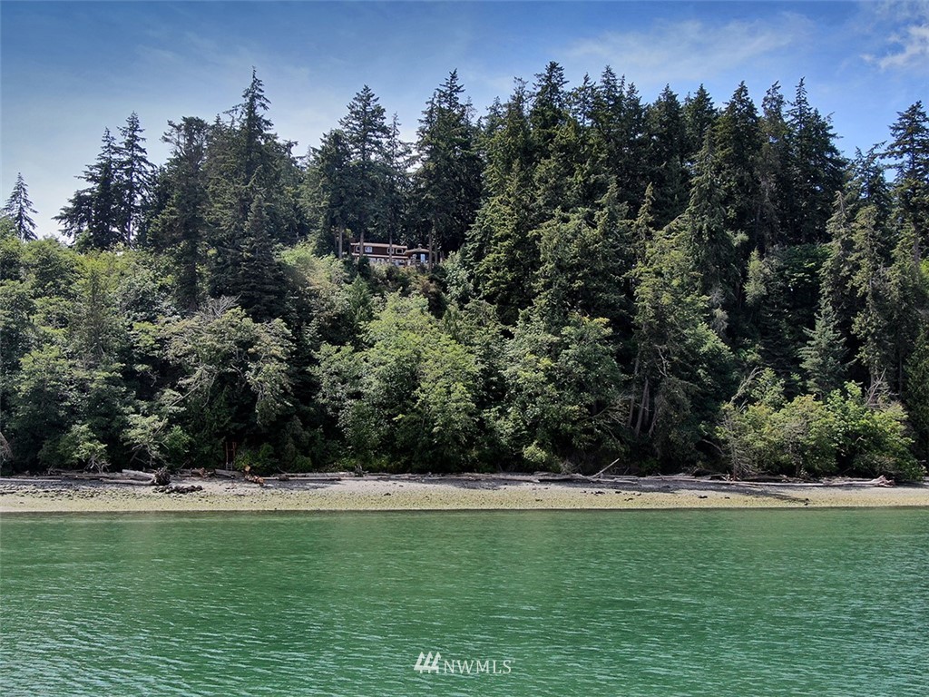 2966 Strawberry Point Road Oak Harbor, WA 98277 - Photo 6 of 39 Gallery Image 6