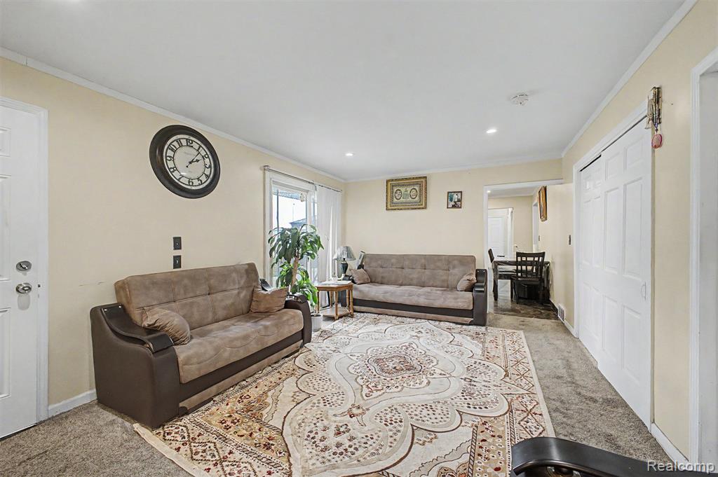8650 Whitlock Avenue Dearborn, MI 48126 - Photo 18 of 40