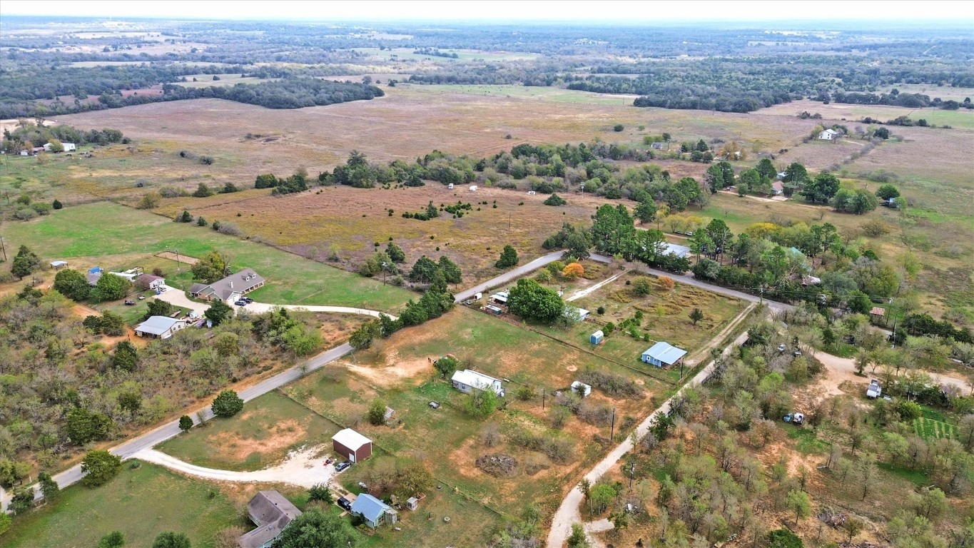163 Lower Elgin Road Elgin, TX 78621 - Photo 9 of 9