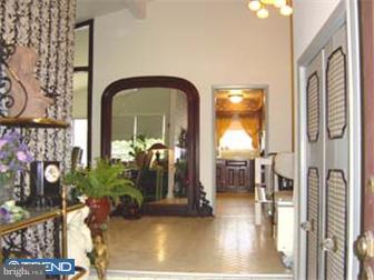 13 Vassar Road Broomall, PA 19008 - Photo 5 of 11 Gallery Image 5