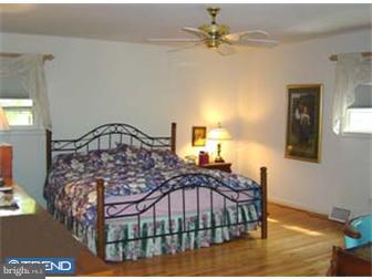 13 Vassar Road Broomall, PA 19008 - Photo 8 of 11 Bedroom - Main