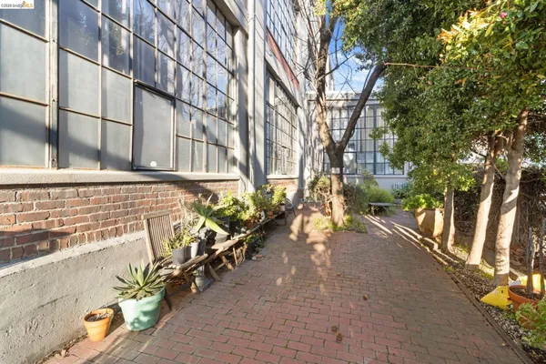$499,000 | 4053 Harlan Street, Unit 313, Emeryville, CA 94608