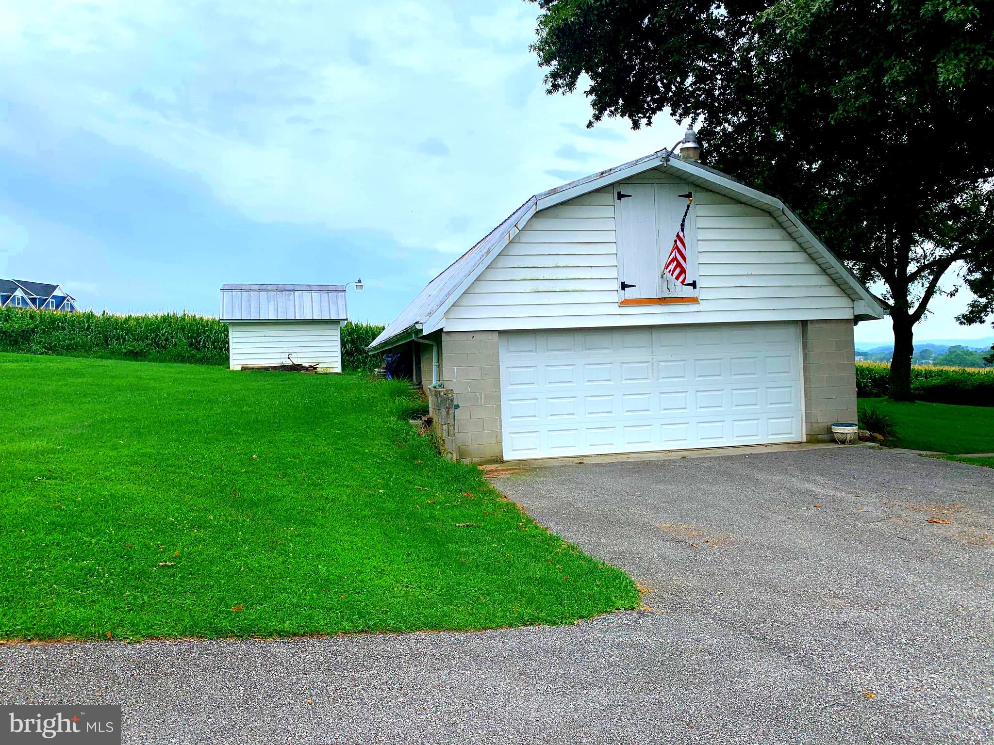 2266 Slagel Road Spring Grove, PA 17362 - Photo 8 of 57