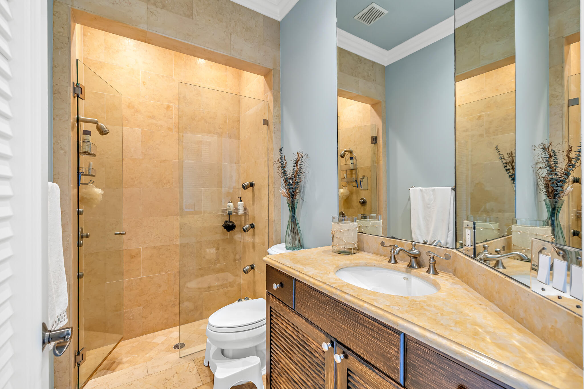 2409 Northeast 27th Street Lighthouse Point, FL 33064 - Photo 44 of 66 KP-118