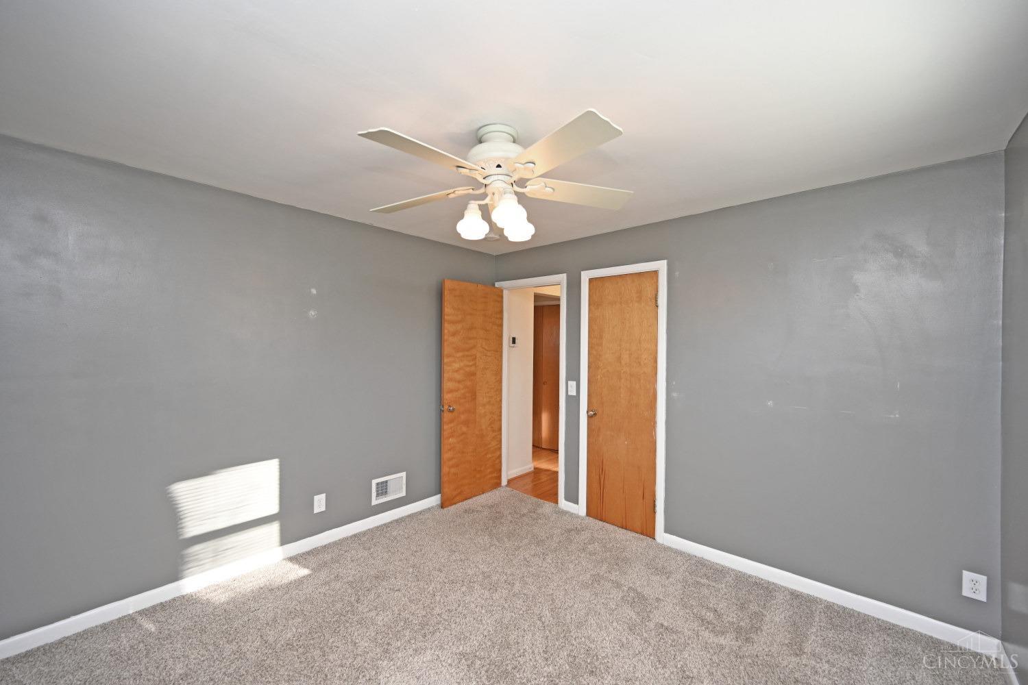 2127 Adams Road Cincinnati, OH 45231 - Photo 17 of 43 Gallery Image 17
