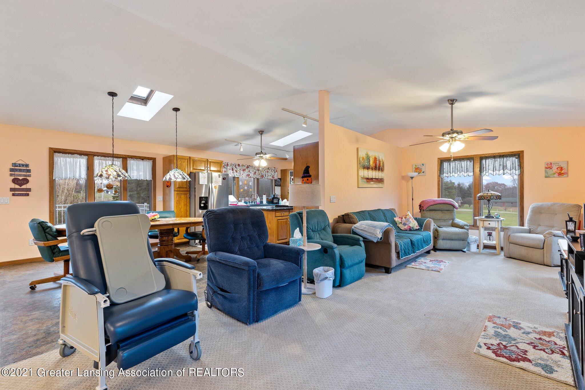 629 Meachem Road Battle Creek, MI 49017 - Photo 13 of 58 13-web-or-mls-1P6A9571