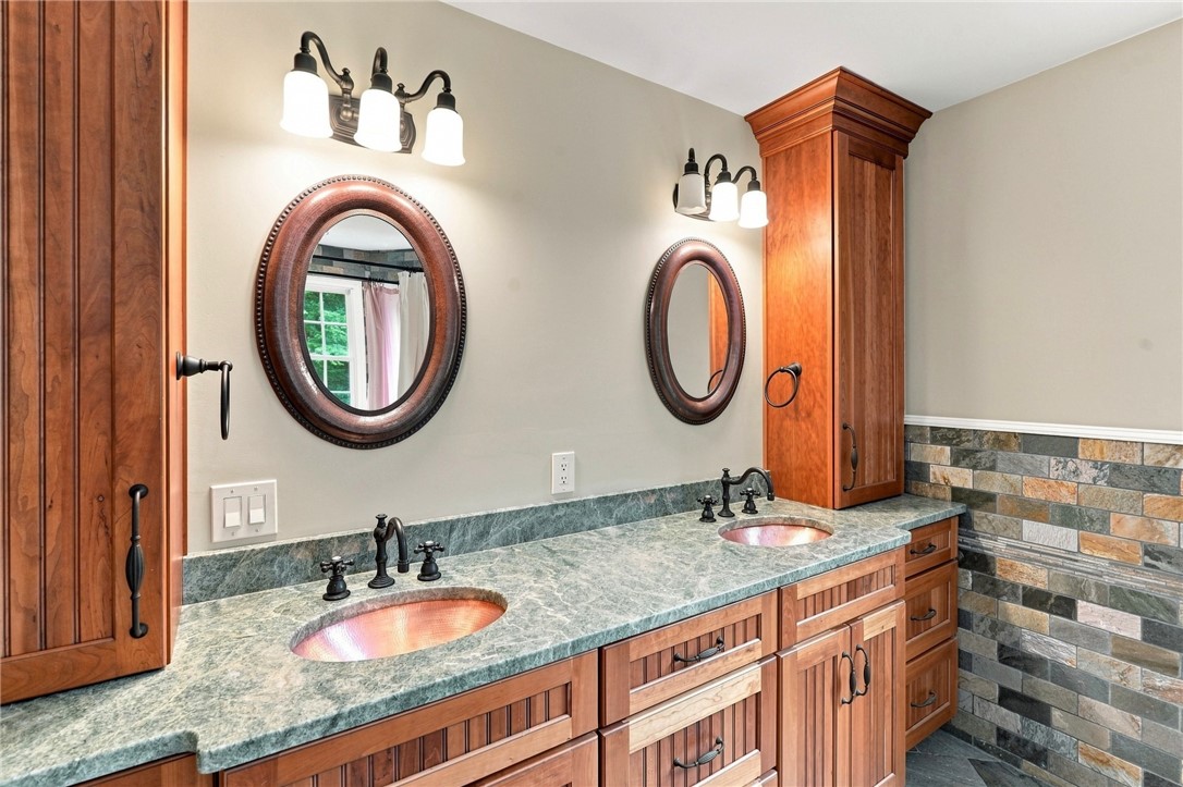 229 Hunting House Road Glocester, RI 02857 - Photo 27 of 49 Gallery Image 27