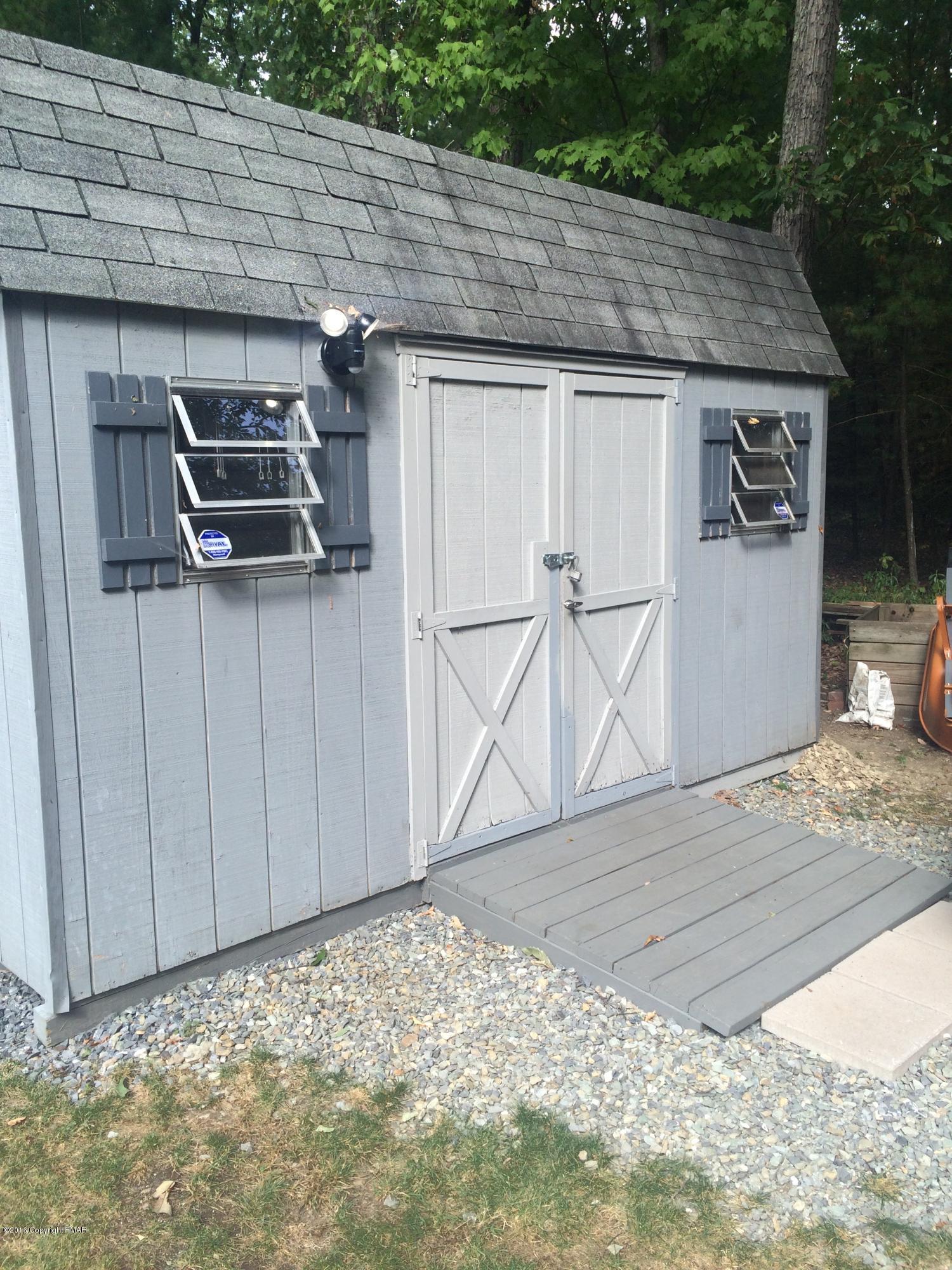 168 Turkey Ridge Kunkletown, PA 18058 - Photo 30 of 33 a view of wooden door