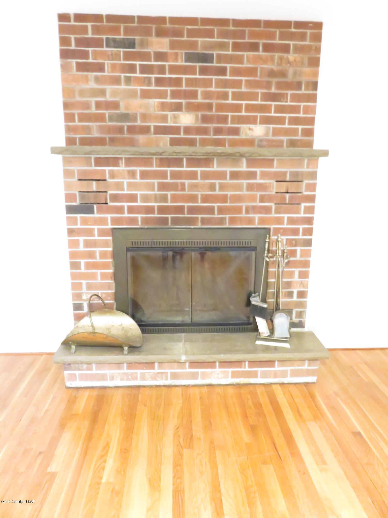 168 Turkey Ridge Kunkletown, PA 18058 - Photo 5 of 33 a living room with a fireplace