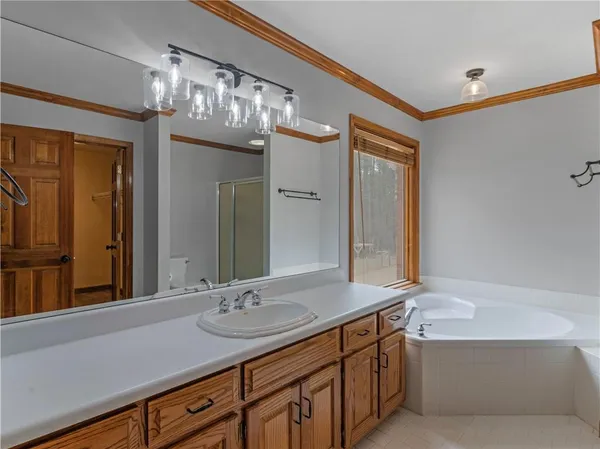 $2,600 | 305 Riverbend Drive, McDonough, GA 30252