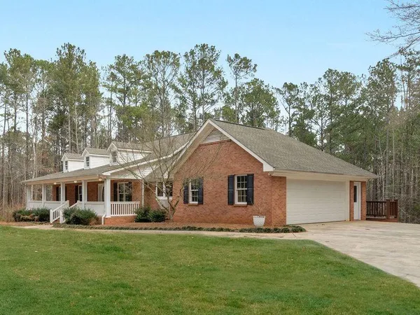 $2,600 | 305 Riverbend Drive, McDonough, GA 30252