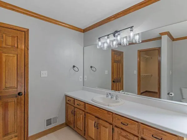 $2,600 | 305 Riverbend Drive, McDonough, GA 30252