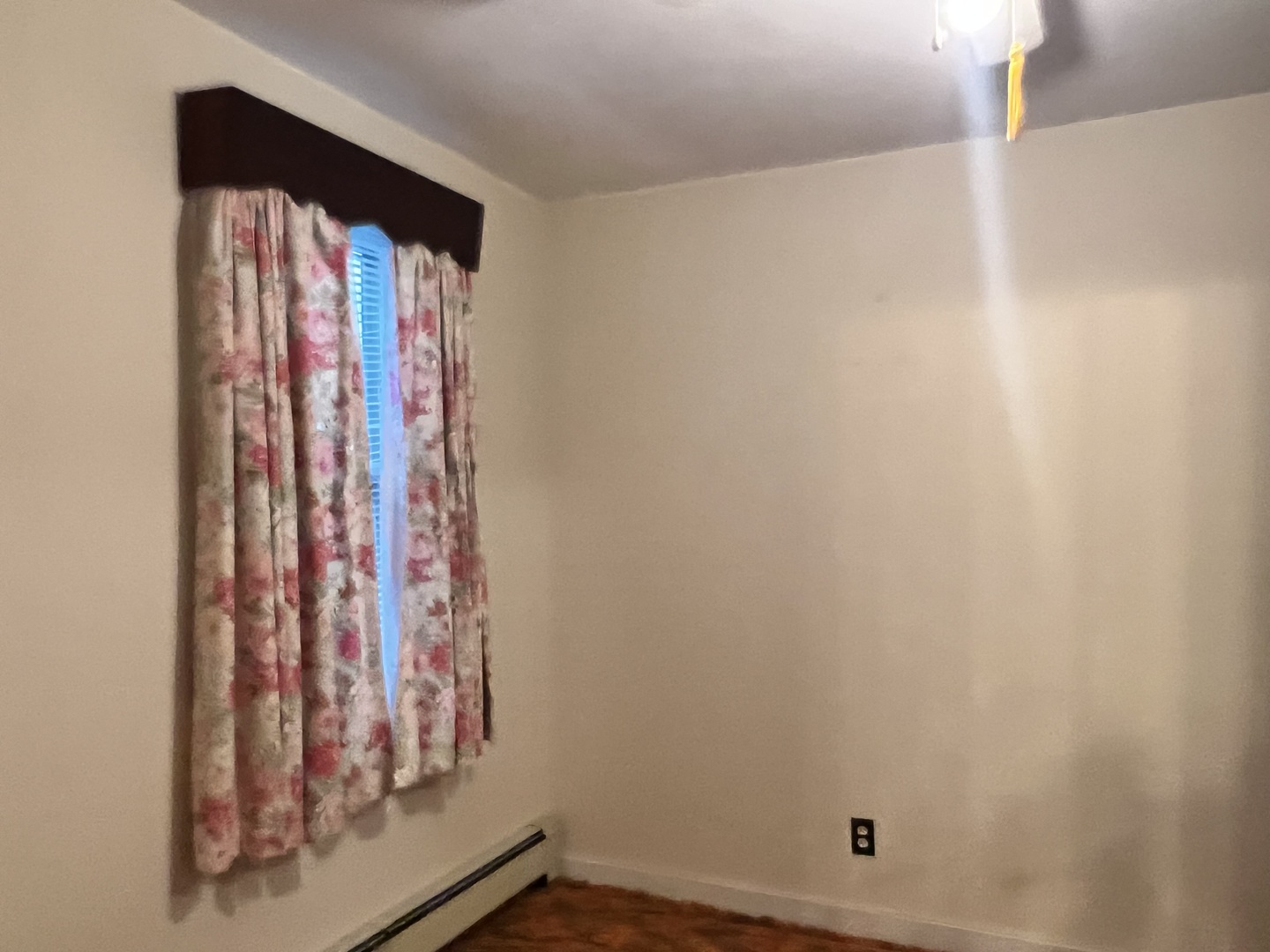 356 East Fulton Street Paxton, IL 60957 - Photo 9 of 25 a view of a small space