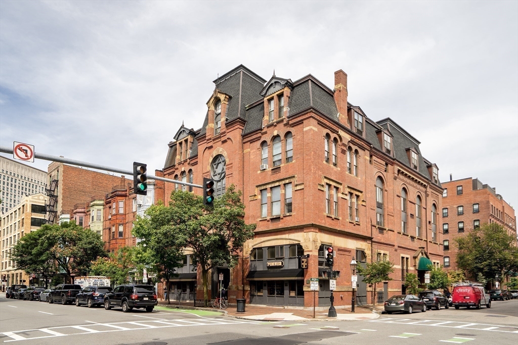 9 Appleton Street, Unit 205 Boston, MA 02116 - Photo 19 of 20