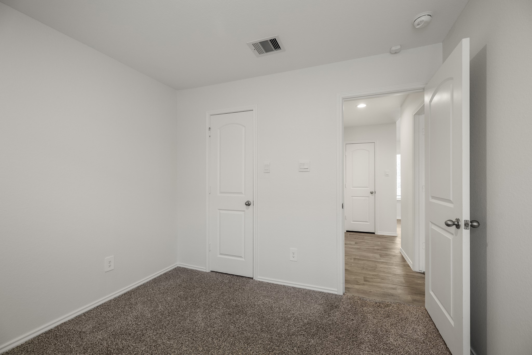 5402 Auburn Gardens Court Spring, TX 77373 - Photo 23 of 31 wooden floor in an empty room