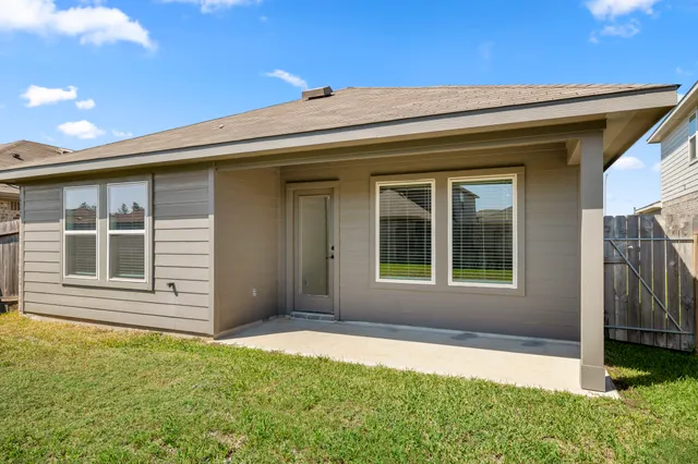 $2,100 | 5402 Auburn Gardens Court, Spring, TX 77373
