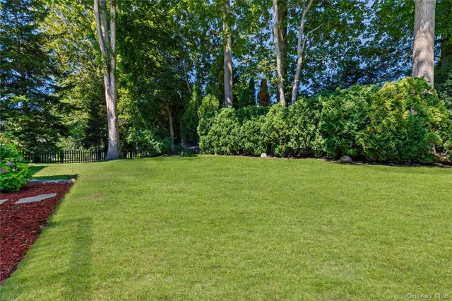 $1,799,000 | 4 Mark Drive, Rye Brook, NY 10573