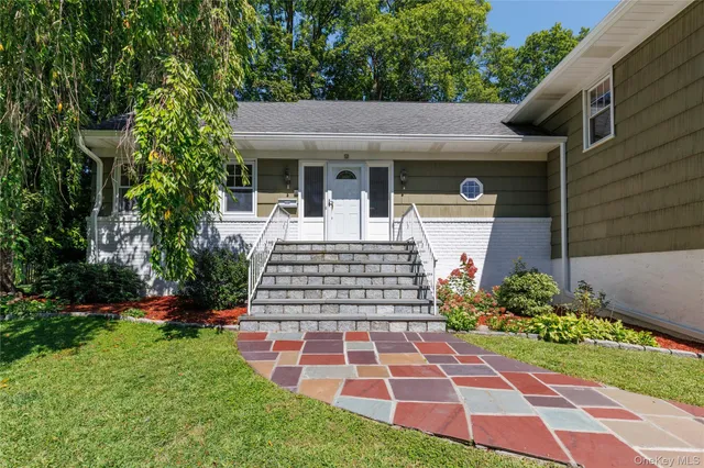 $1,799,000 | 4 Mark Drive, Rye Brook, NY 10573