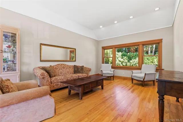 $1,799,000 | 4 Mark Drive, Rye Brook, NY 10573