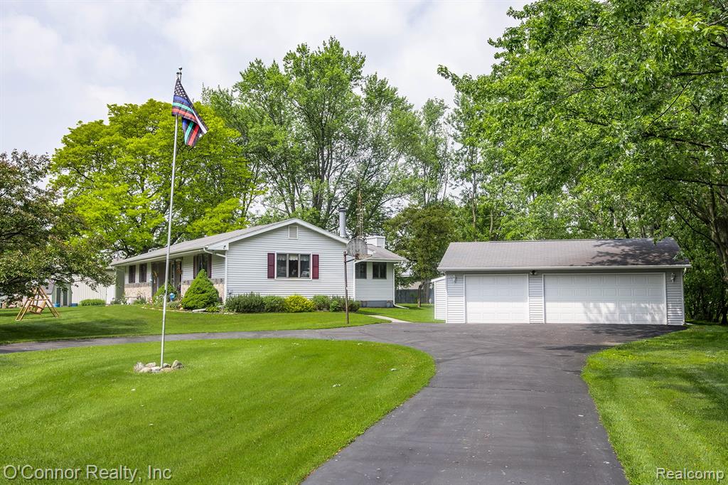 511 Range Road Smiths Creek, MI 48074 - Photo 29 of 36