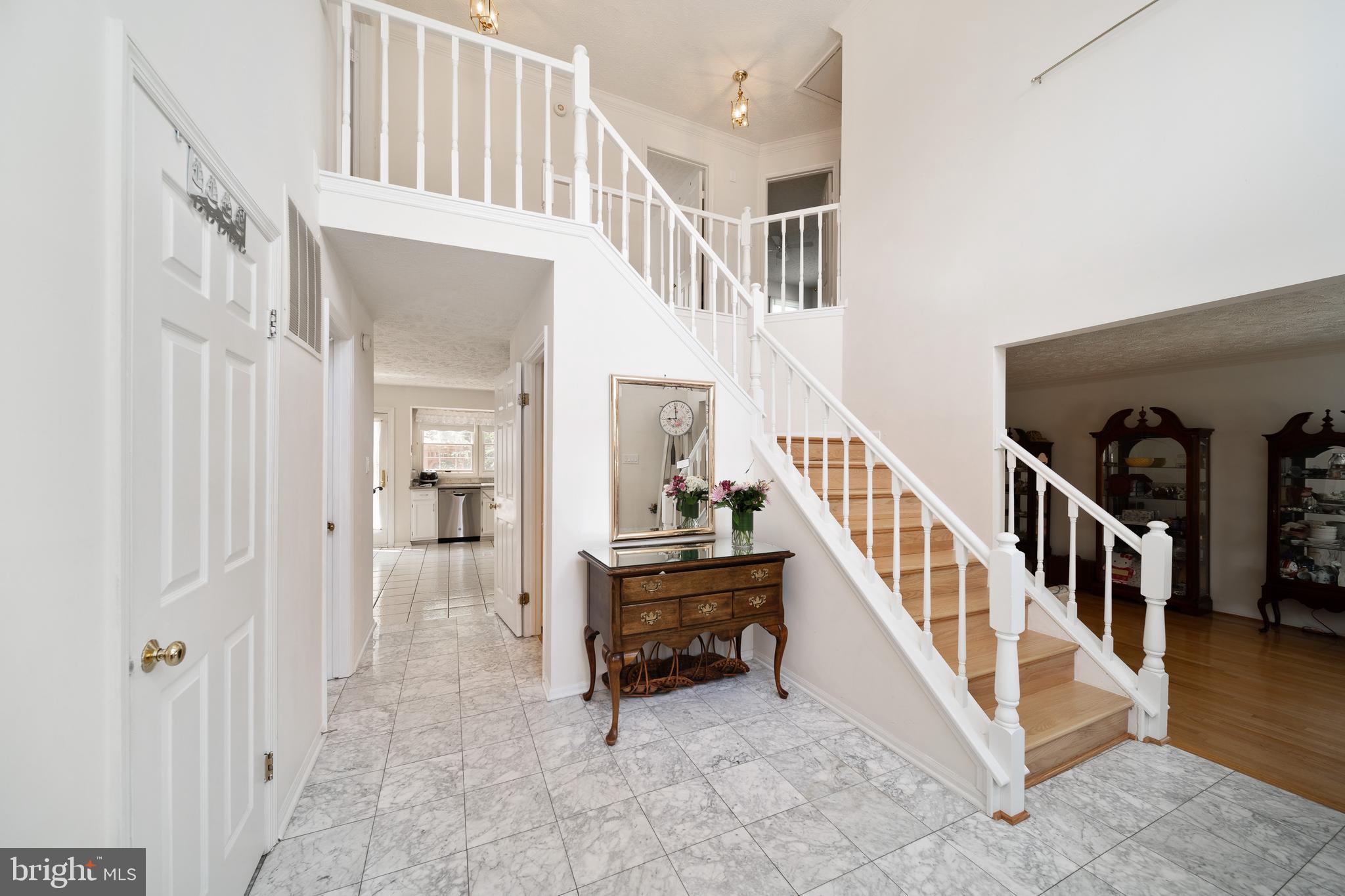 2202 Halter Lane Reston, VA 20191 - Photo 3 of 22