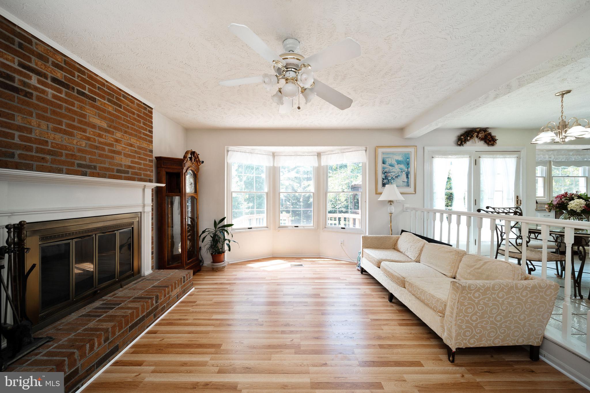 2202 Halter Lane Reston, VA 20191 - Photo 7 of 22