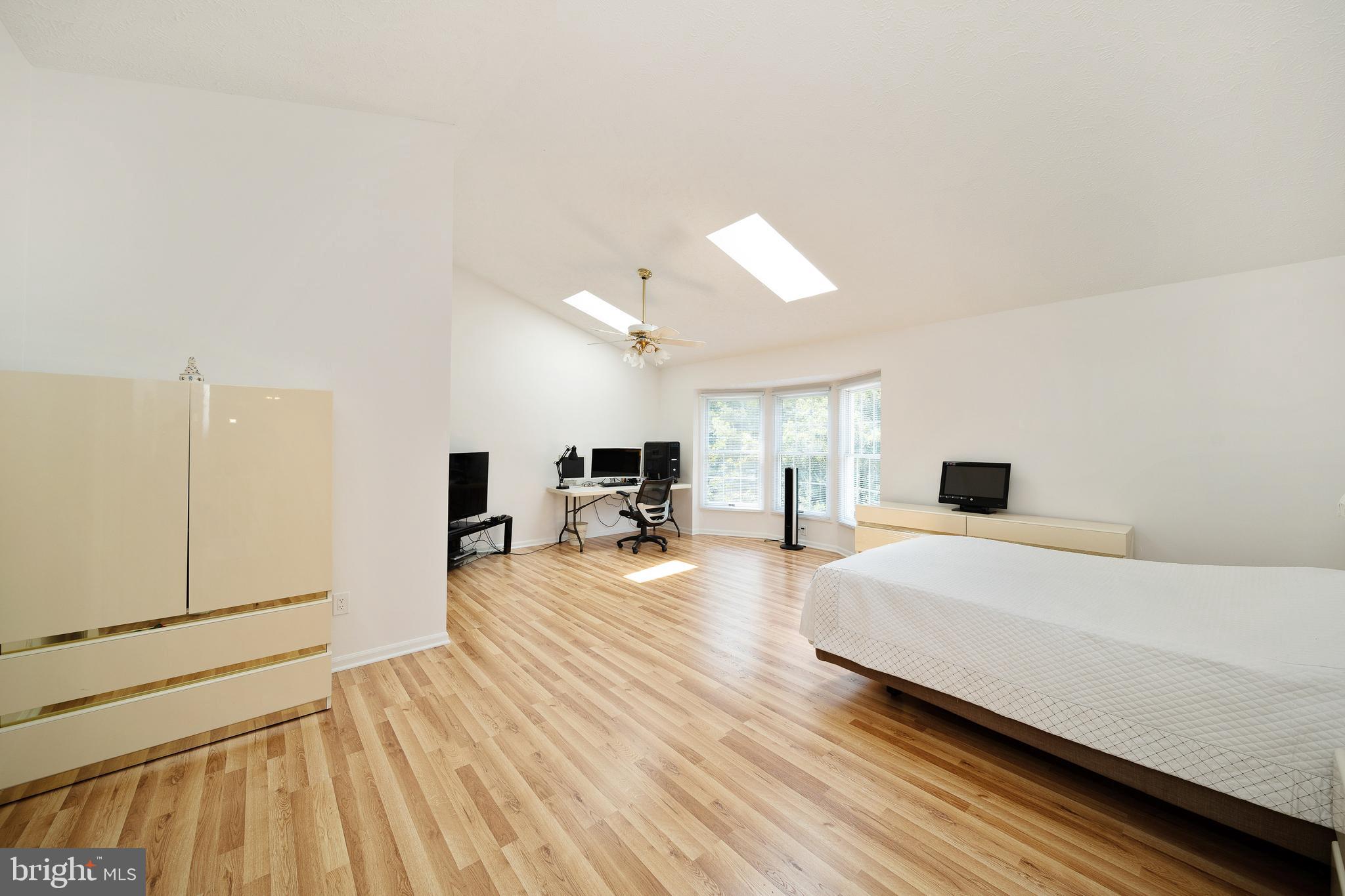 2202 Halter Lane Reston, VA 20191 - Photo 10 of 22