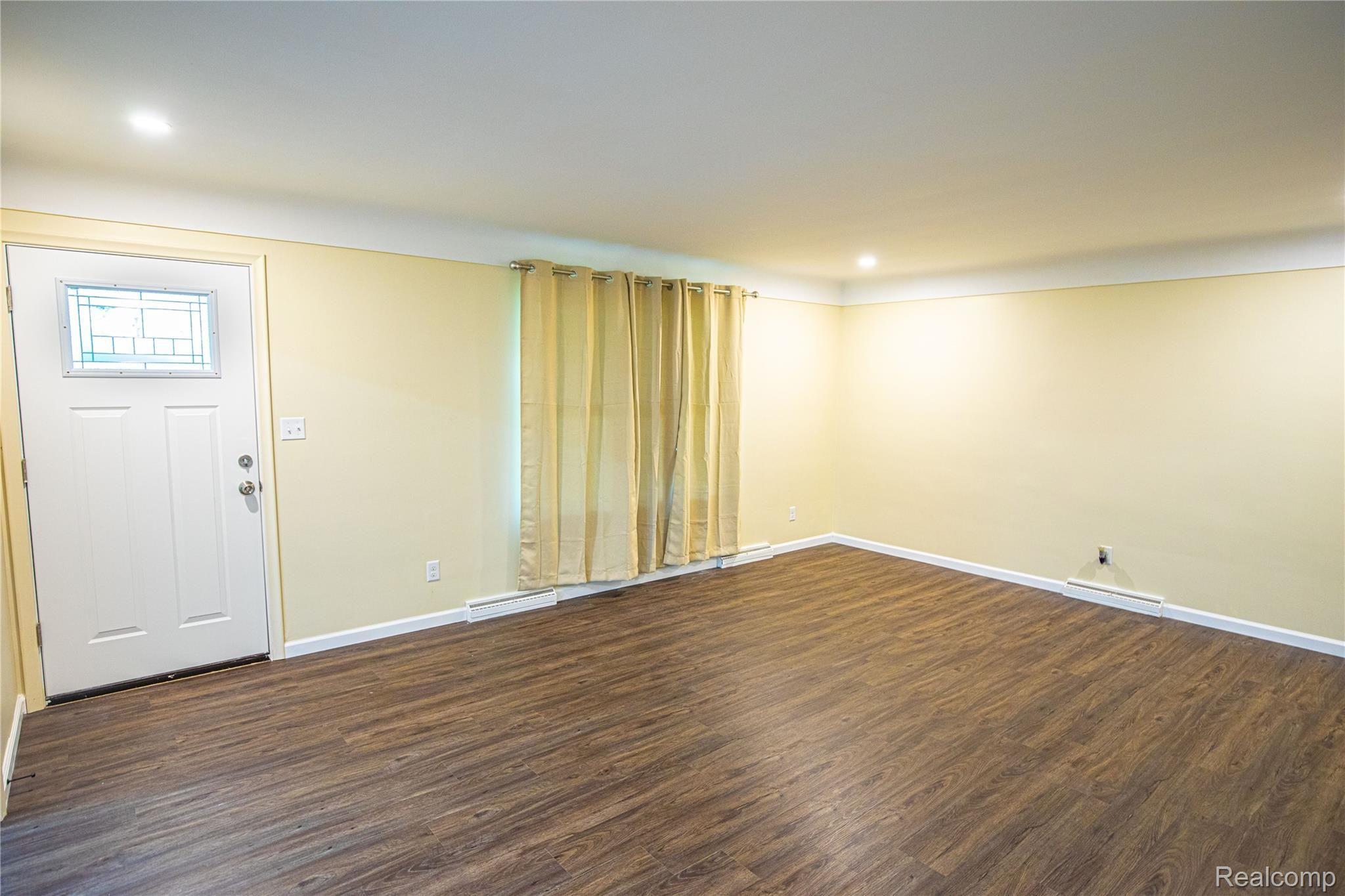 3242 West Carpenter Road Flint, MI 48504 - Photo 10 of 20 Capenter Rd-10.jpg